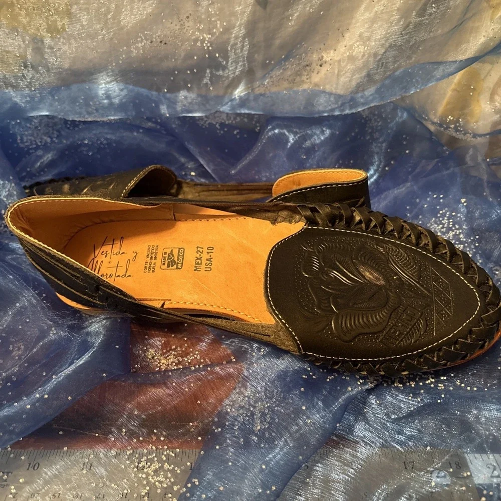 Vestida‎ Y Alborotada Black Flats/ Sandal Size 10 Shoes - Picture 2 of 8